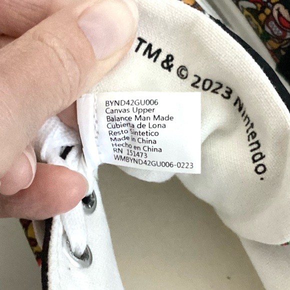 \Nintendo\ NWOT Kid’s Super Mario Sneakers - Picture 10 of 12